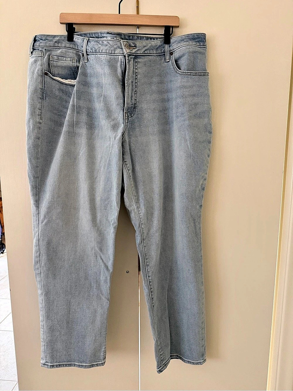 Old Navy OG Straight Leg Jeans in Light Blue - Size 22